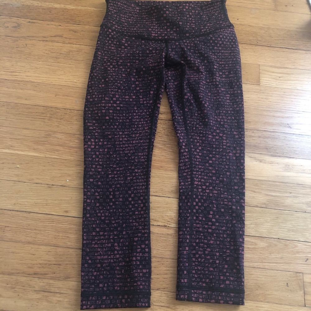 Lululemon cropped leggings size 4 - Picture 1 of 5